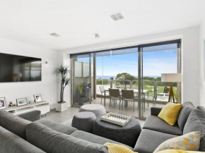 Waterfront Two, Lorne